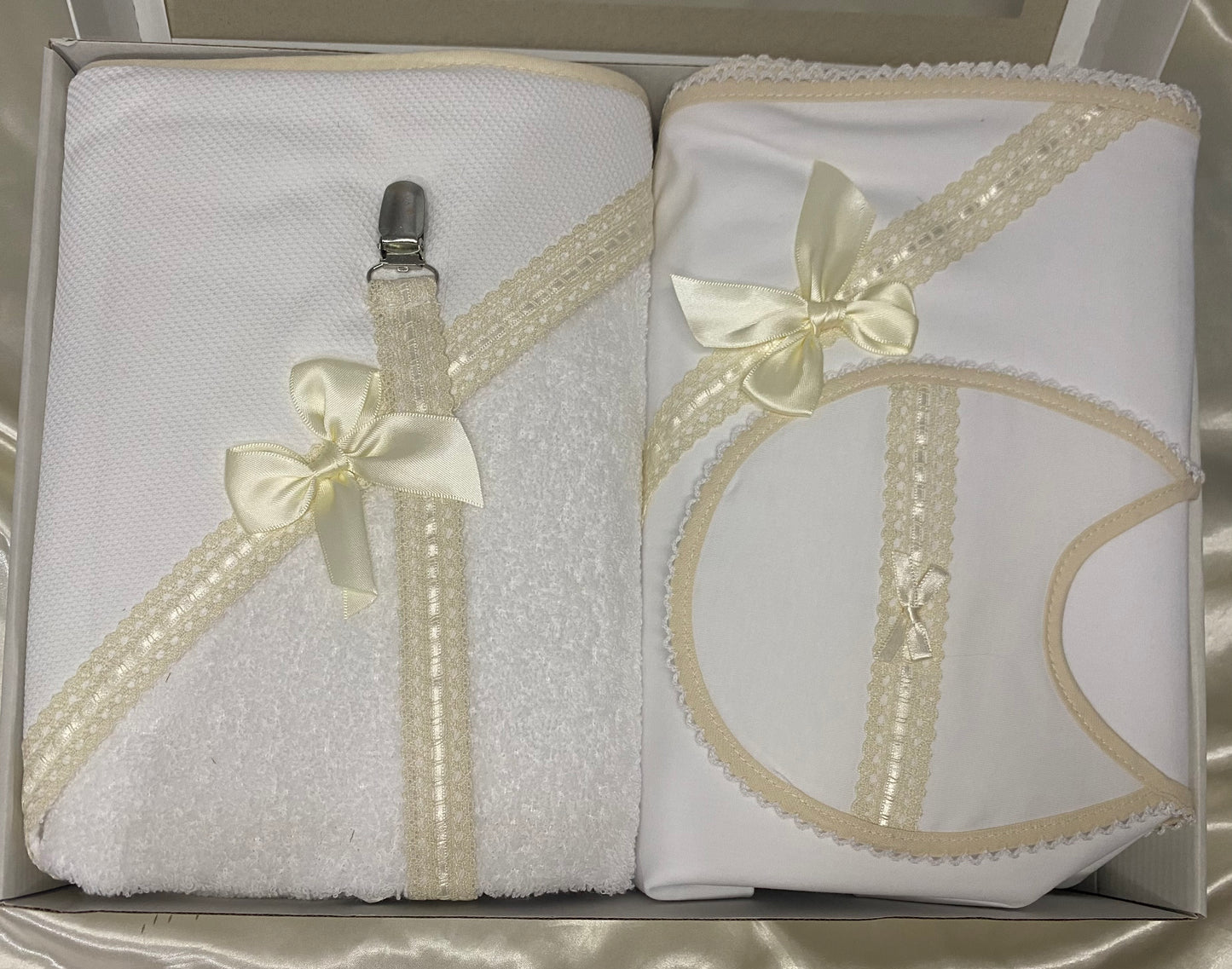 CONJUNTO TOALLA REGALO PARA BEBÉ