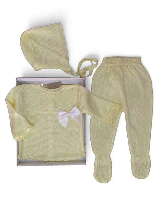 CONJUNTO DE HILO MANGA LARGA TRES PIEZAS