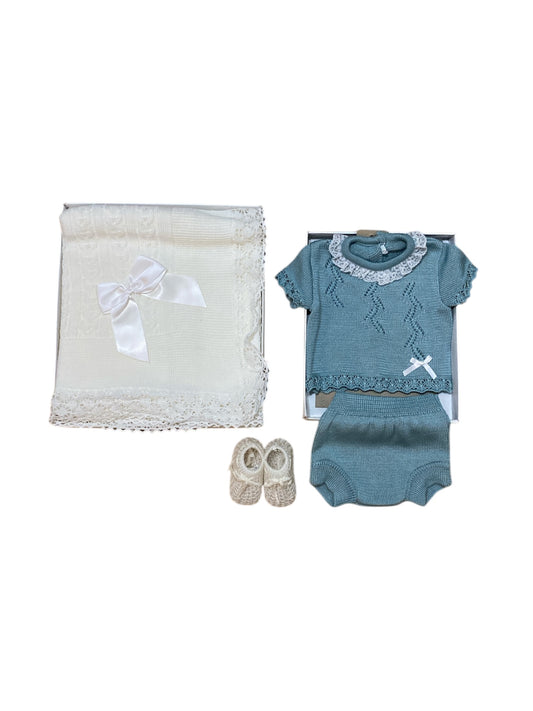 CONJUNTO DE TOCA MÁS TRAJE Y PATUCOS DE HILO PARA VERANO BEBÉ NIÑA