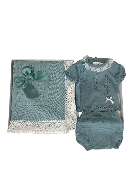 Conjunto primera puesta en verde.