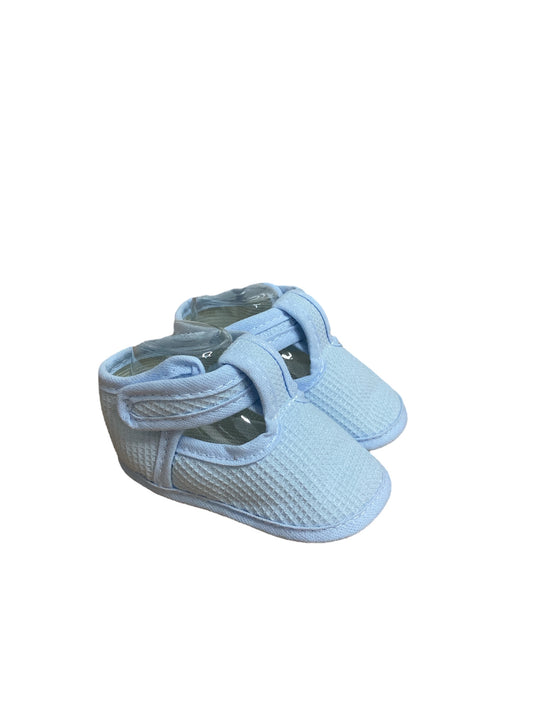 Patucos de tela para bebé niño. Verano