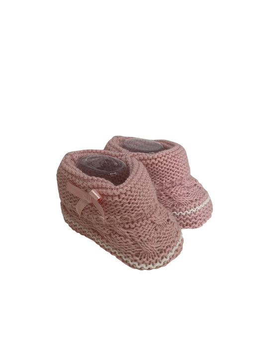 Patucos Invierno. Unisex. Bebé recién nacido. Borde blanco