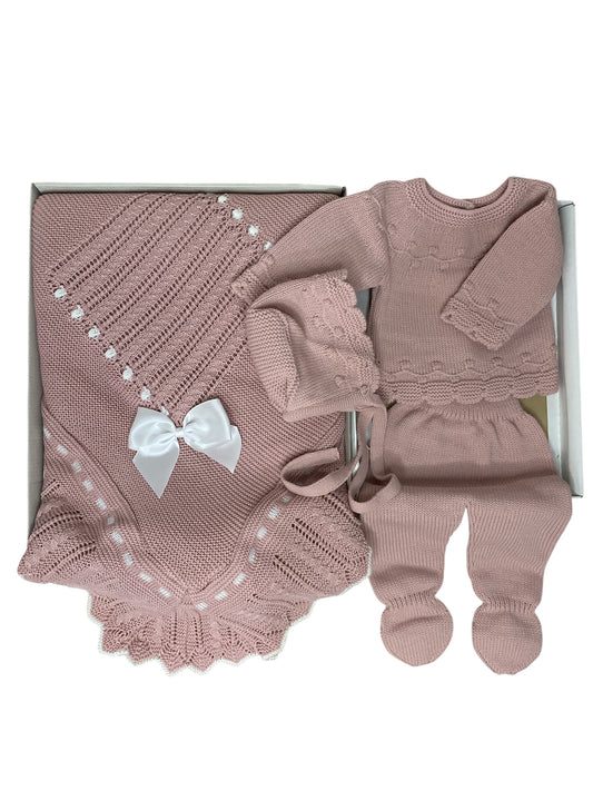 Toquilla mas Traje Rosa maquillaje. Talla 0 meses. Primera Puesta. Invierno.