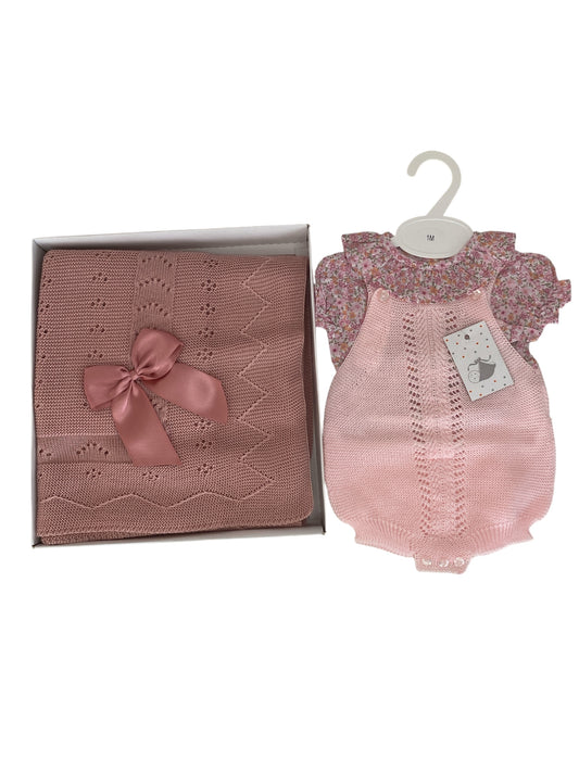 Toquilla más Conjunto talla 1mes. Rosa. Verano.