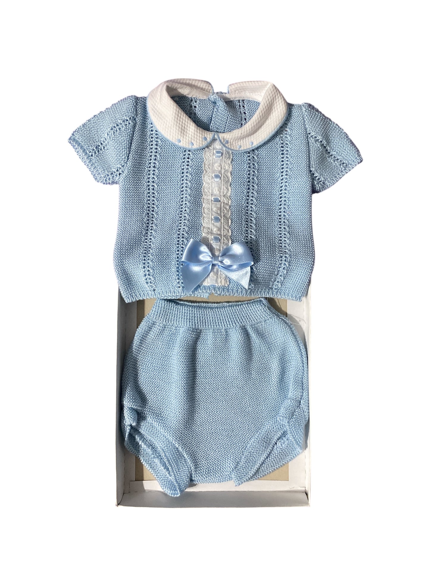 CONJUNTO DE HILO BEBÉ TALLA 6 MESES